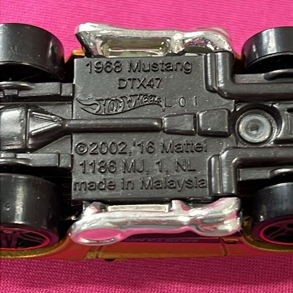 Collectible Vintage 1968 Mustang Mattel Hot Wheels - Picture 6 of 6